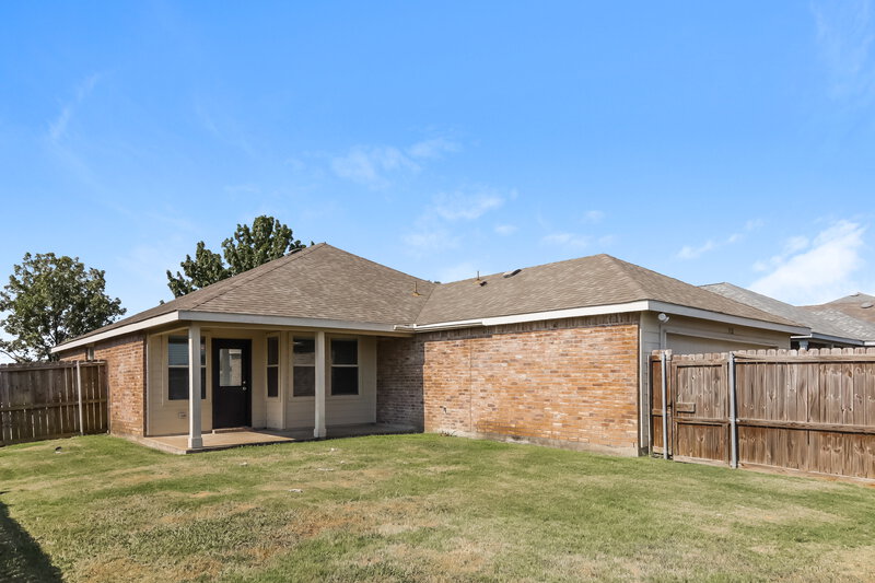 1,785/Mo, 312 Singleton Dr Royse City, TX 75189 Rear View