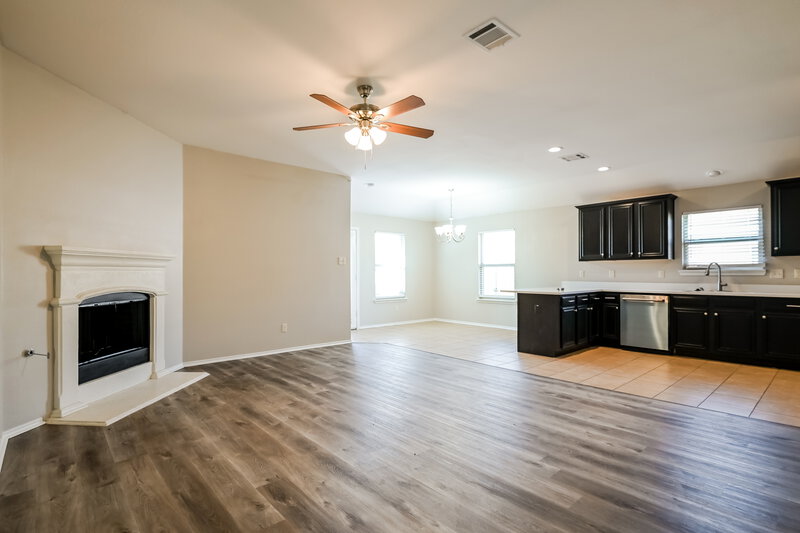 2,305/Mo, 113 Independence Trl Forney, TX 75126 Living Room View