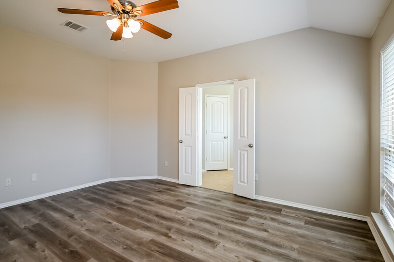 2,305/Mo, 113 Independence Trl Forney, TX 75126 Main Bedroom View 2