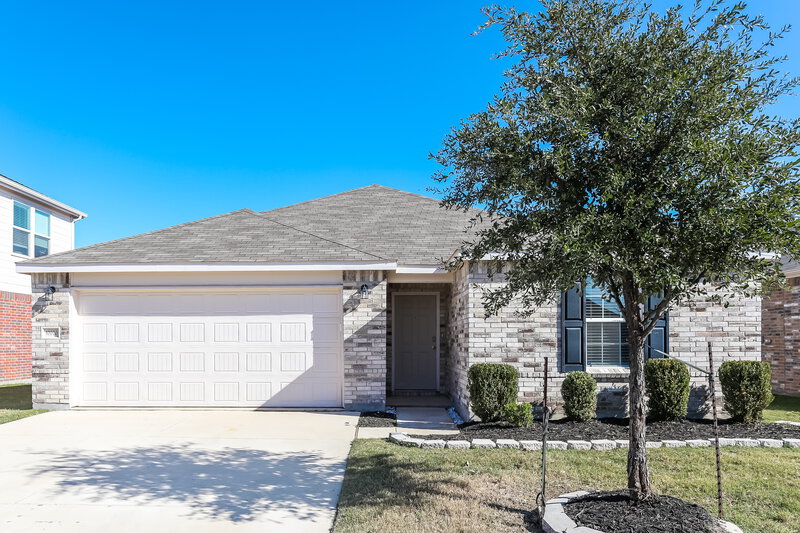 2,125/Mo, 10020 Amosite Dr Fort Worth, TX 76131 External View