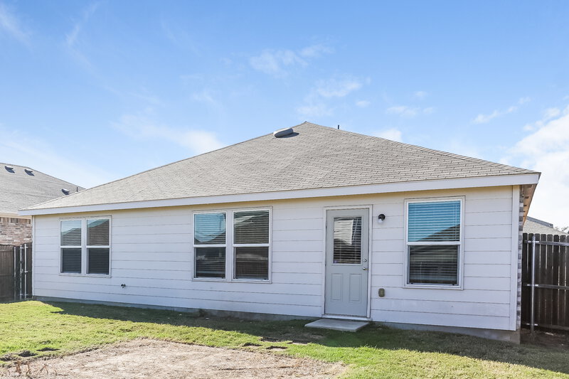 2,125/Mo, 10020 Amosite Dr Fort Worth, TX 76131 Rear View