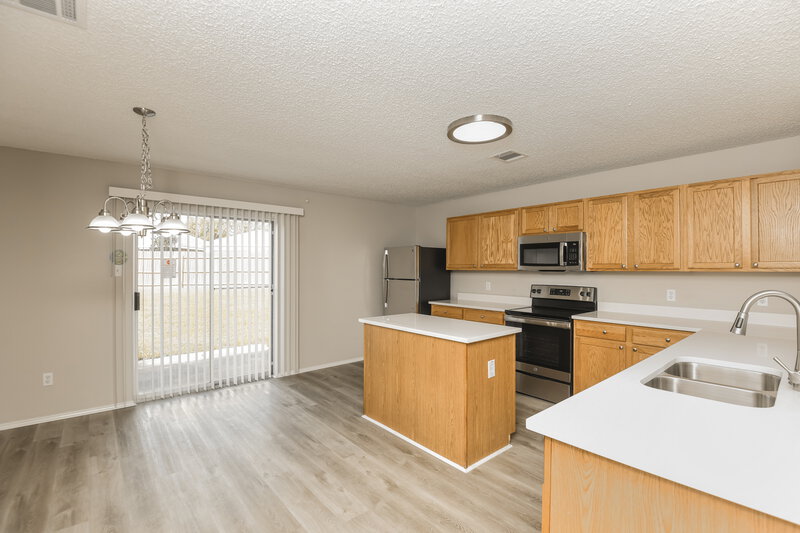 2,305/Mo, 2334 McIntosh Ct Lancaster, TX 75134 Kitchen View