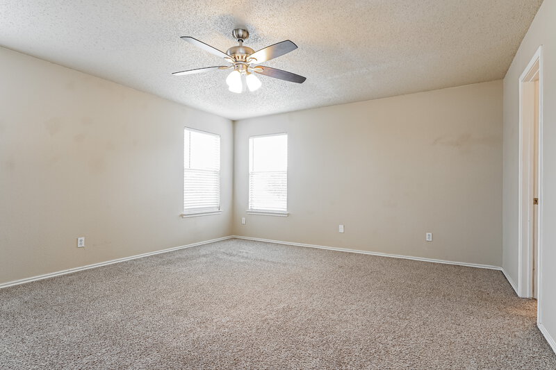 2,675/Mo, 604 Snowy Orchid Ln Desoto, TX 75115 Main Bedroom View