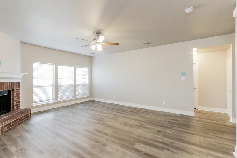 1,925/Mo, 117 Windsor Forney, TX 75126 Living Room View 3