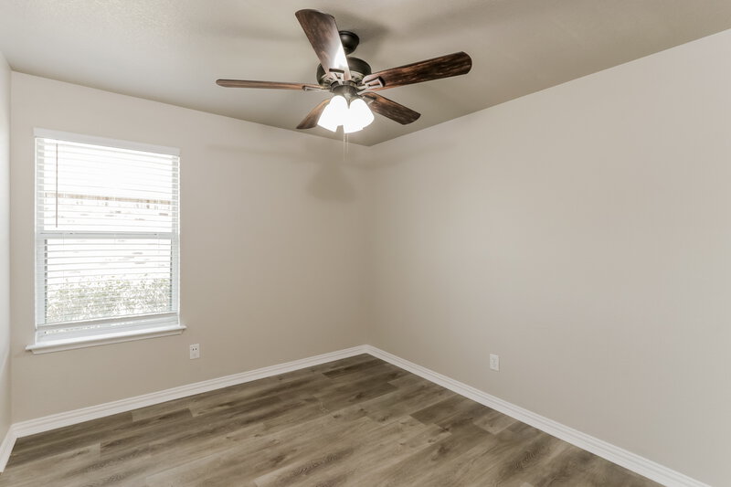 1,925/Mo, 117 Windsor Forney, TX 75126 Bedroom View 3