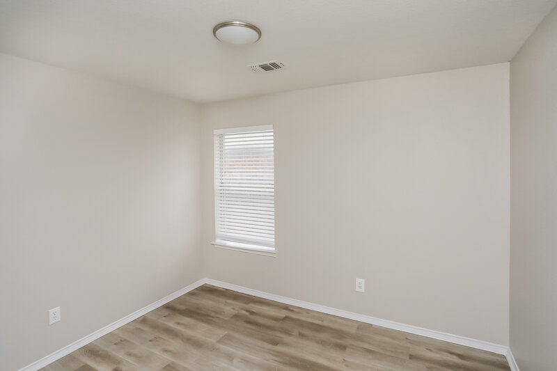 2,595/Mo, 6302 Stoneford Ct Arlington, TX 76001 Bedroom View