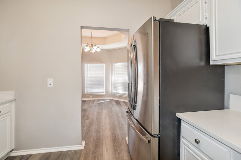 2,210/Mo, 717 Rockett Ln Cedar Hill, TX 75104 Kitchen View