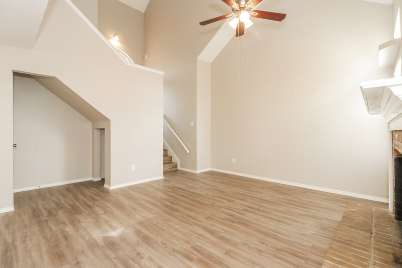 2,005/Mo, 7536 Arbor Hill Dr Fort Worth, TX 76120 Living Room View 2