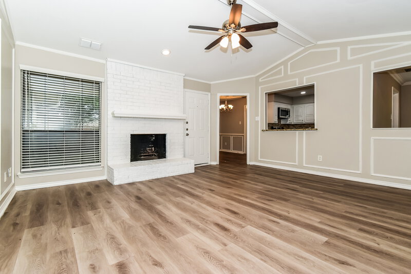 2,005/Mo, 504 N Winding Oaks Dr Wylie, TX 75098 Living Room View 2