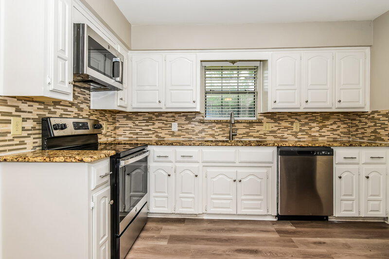 2,005/Mo, 504 N Winding Oaks Dr Wylie, TX 75098 Kitchen View 2