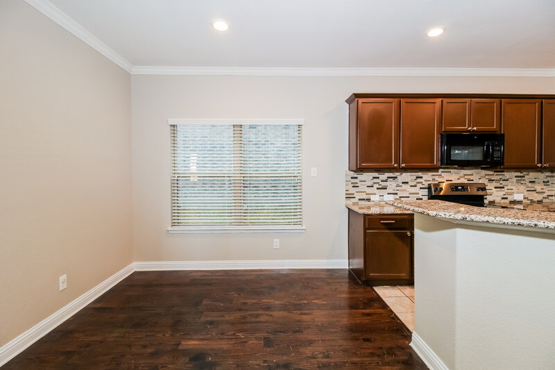 2,525/Mo, 501 Big Horn Rd Aubrey, TX 76227 Dining Room View 2