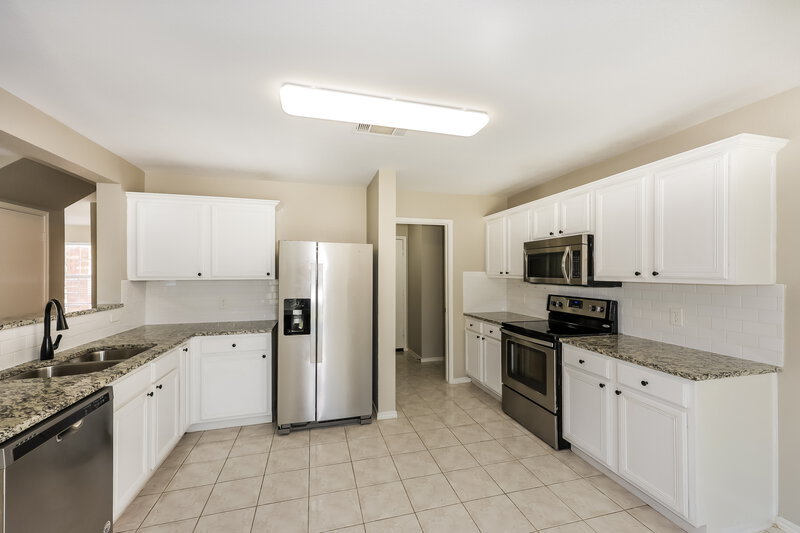 2,090/Mo, 14136 Black Gold Trl Haslet, TX 76052 Kitchen View