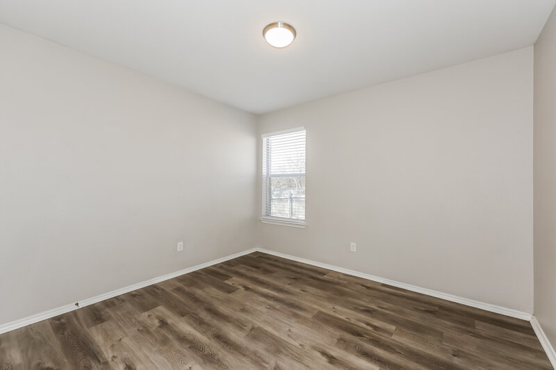 2,240/Mo, 1401 Misty Dr Midlothian, TX 76065 Bedroom View 2