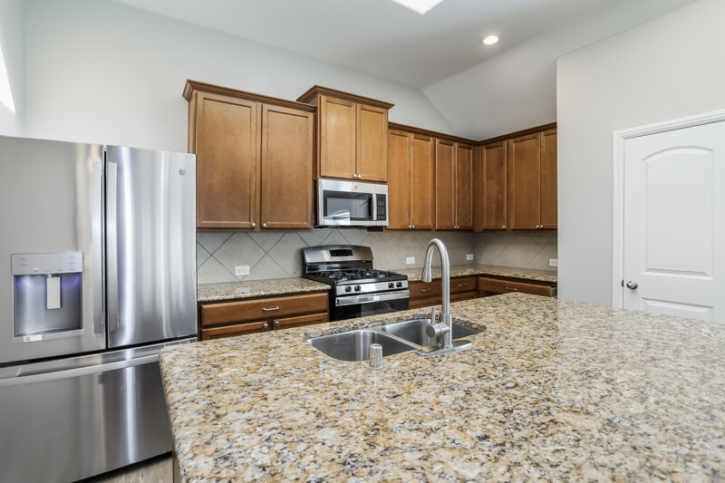 2,085/Mo, 817 Partridge Dr Aubrey, TX 76227 Kitchen View