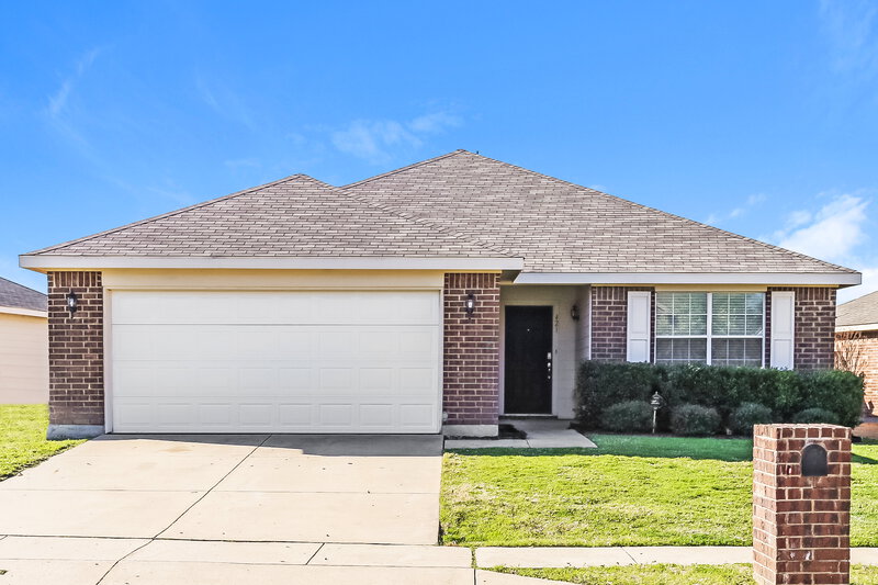 2,125/Mo, 421 Fawn Hill Dr Fort Worth, TX 76134 External View