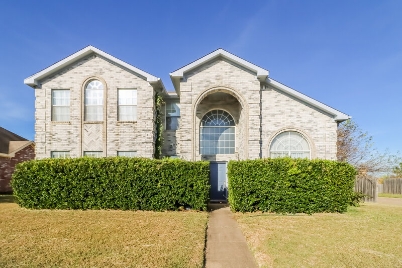 2,590/Mo, 214 N Waterford Oaks Dr Cedar Hill, TX 75104 External View