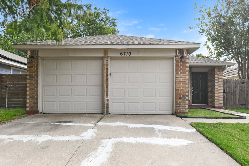 1,730/Mo, 6710 Silver Sage Dr Fort Worth, TX 76137 External View