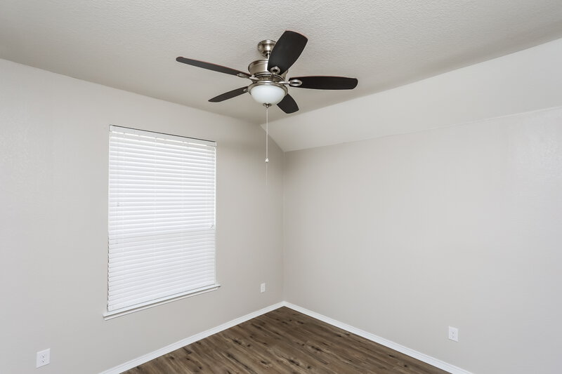 2,095/Mo, 8473 Blue Violet Trl Fort Worth, TX 76123 Bedroom View 4