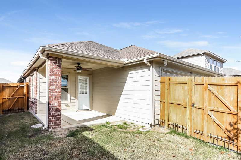 2,095/Mo, 8473 Blue Violet Trl Fort Worth, TX 76123 Rear View