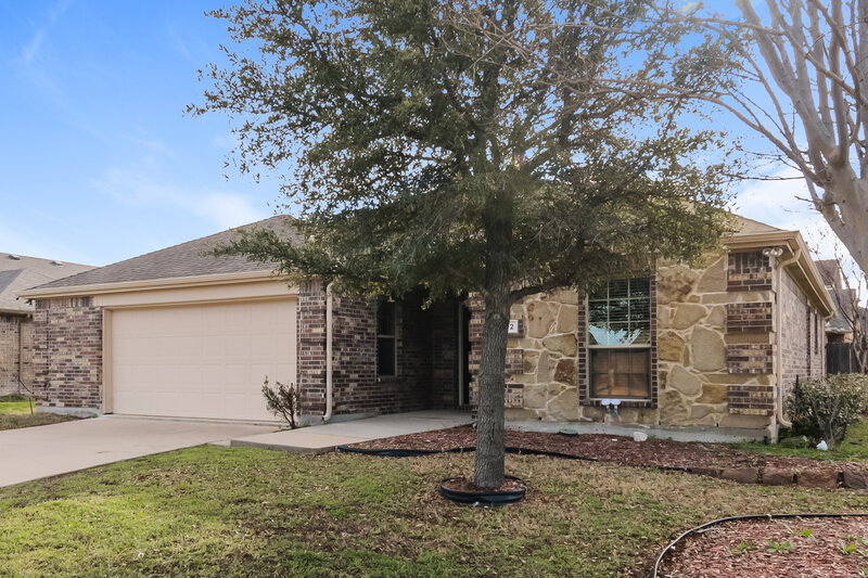 1,995/Mo, 102 Forest Grv S Princeton, TX 75407 External View