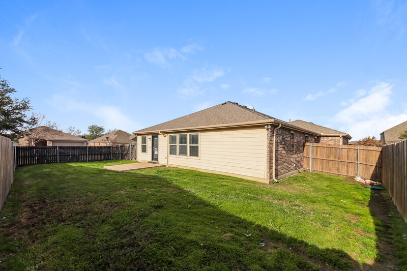 1,995/Mo, 102 Forest Grv S Princeton, TX 75407 Rear View