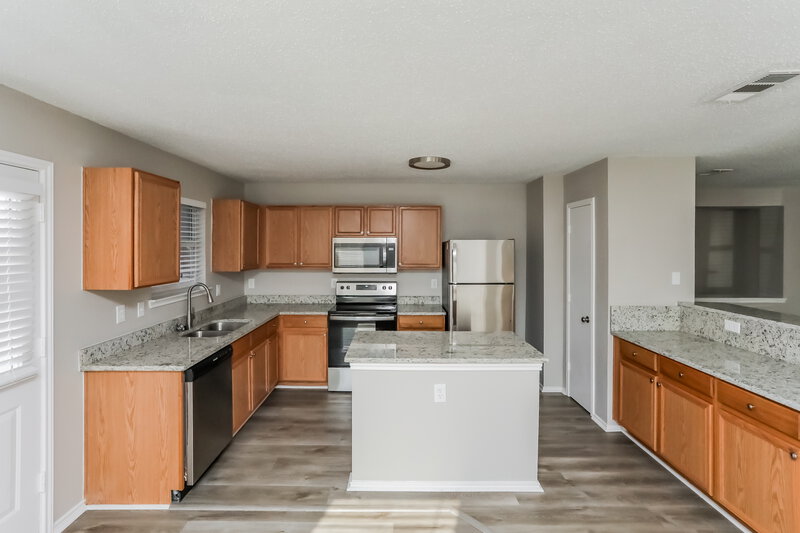 2,390/Mo, 632 Snapdragon Ln Desoto, TX 75115 Kitchen View 2