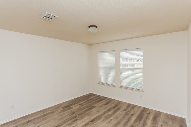 2,180/Mo, 332 Silver Lake Trl Fort Worth, TX 76140 Bedroom View 2