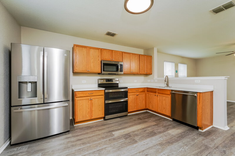 1,905/Mo, 306 Olivia Ln Anna, TX 75409 Kitchen View