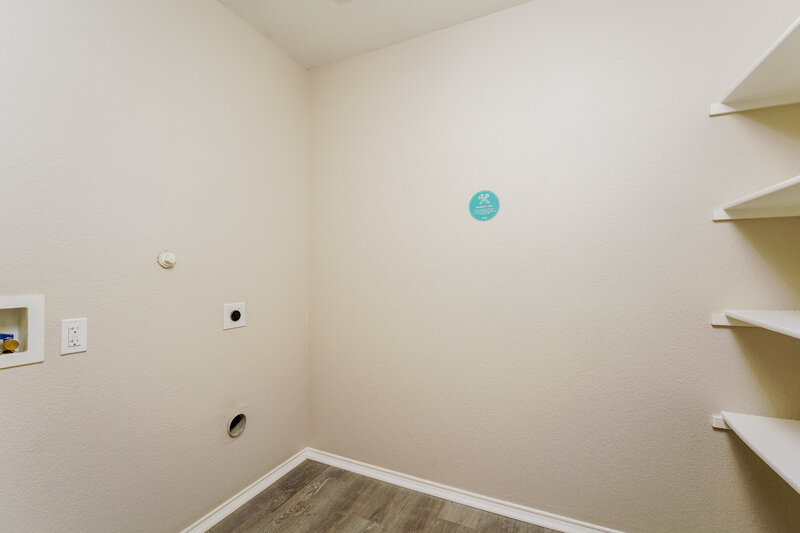 1,905/Mo, 306 Olivia Ln Anna, TX 75409 Laundry Room View