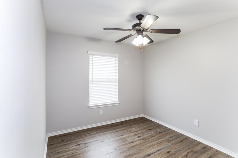 2,195/Mo, 820 Greenview Ct Aubrey, TX 76227 Bedroom View