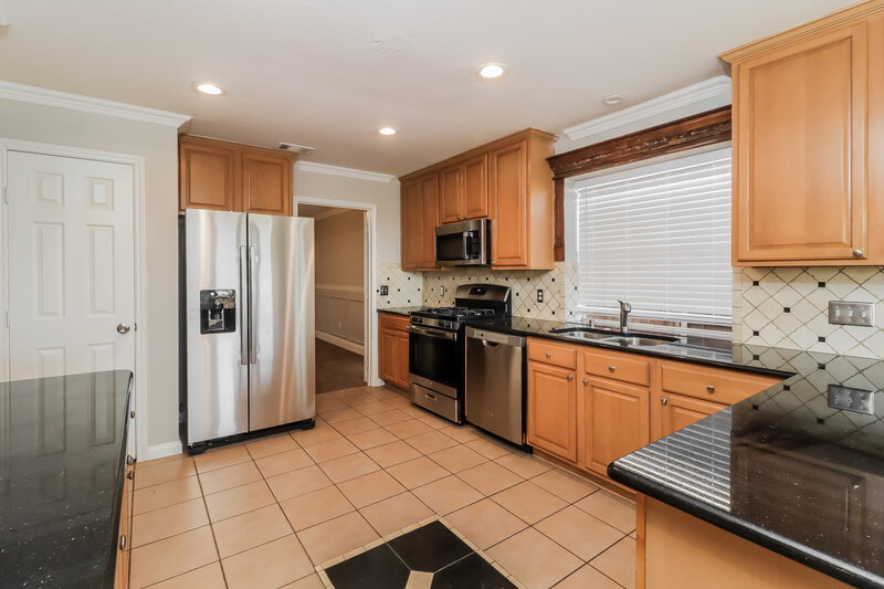 2,680/Mo, 9700 Westmere Ln Fort Worth, TX 76108 Kitchen View 2