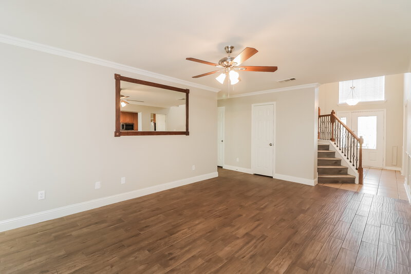 2,680/Mo, 9700 Westmere Ln Fort Worth, TX 76108 Living Room View 2