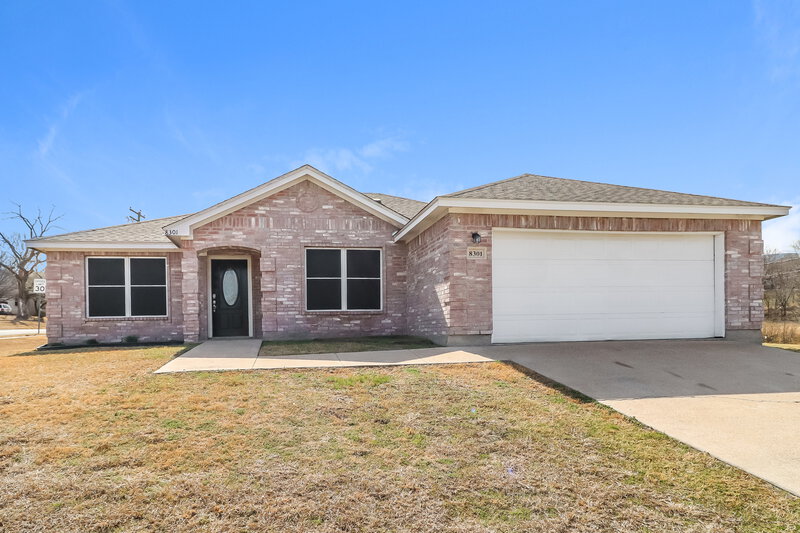 2,040/Mo, 8301 Gibbs Dr White Settlement, TX 76108 External View