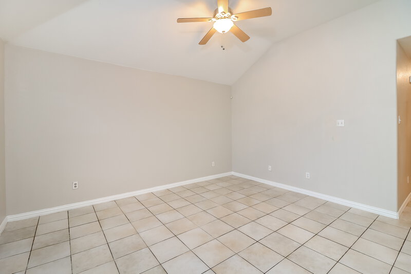 2,040/Mo, 8301 Gibbs Dr White Settlement, TX 76108 Living Room View