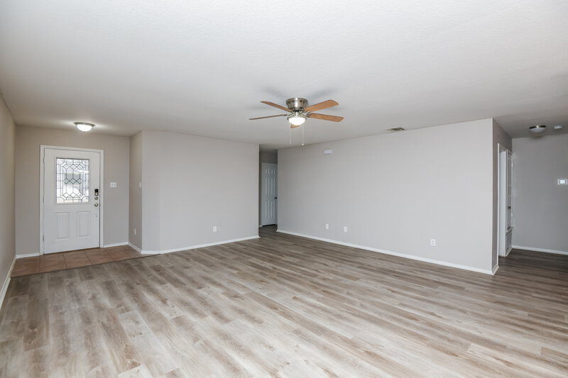 2,395/Mo, 4829 Trail Hollow Dr Fort Worth, TX 76244 Living Room View