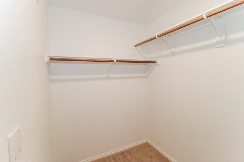 2,075/Mo, 6113 Hornwood Dr Fort Worth, TX 76123 Walk In Closet View