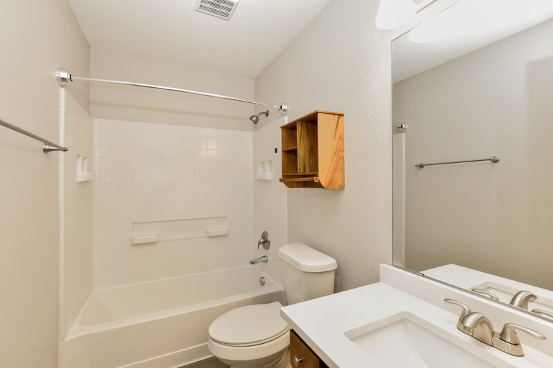 2,410/Mo, 806 Fireberry Dr Fate, TX 75087 Bathroom View