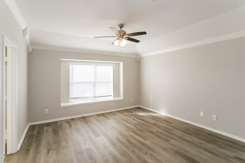 2,250/Mo, 5441 Kingsknowe Pkwy Fort Worth, TX 76135 Main Bedroom View