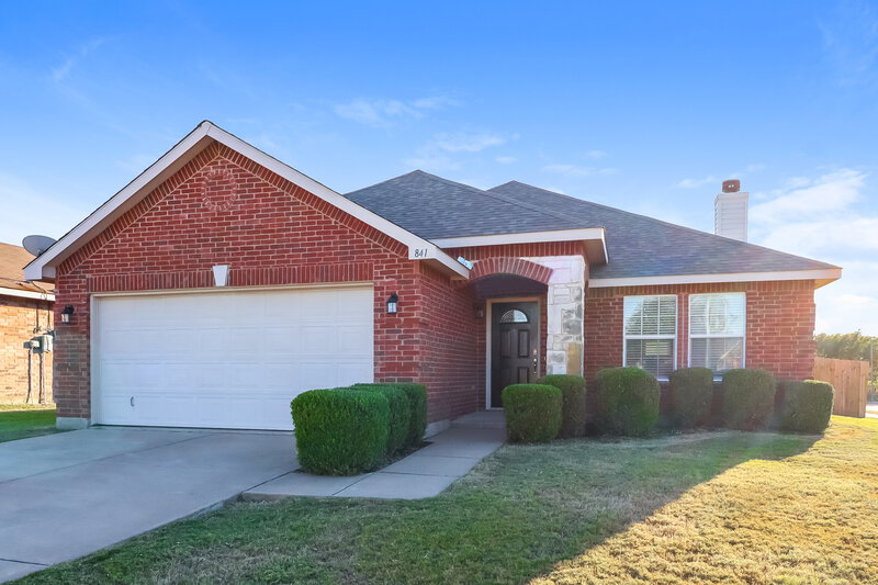 2,250/Mo, 841 Crystal Dr Burleson, TX 76028 External View