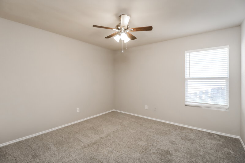2,250/Mo, 841 Crystal Dr Burleson, TX 76028 Bedroom View 2