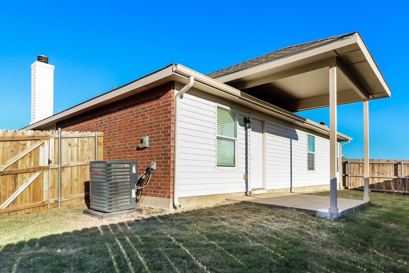 2,250/Mo, 841 Crystal Dr Burleson, TX 76028 Rear View