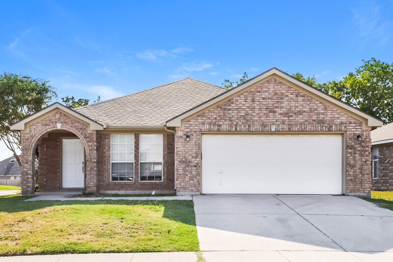 2,070/Mo, 8551 Stetson Dr Fort Worth, TX 76244 External View