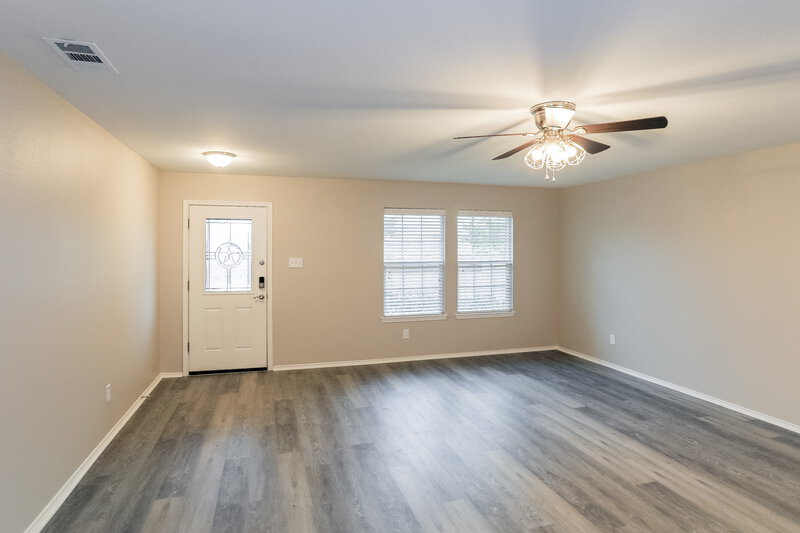 2,120/Mo, 516 Silver Leaf Dr Fate, TX 75087 Living Room View