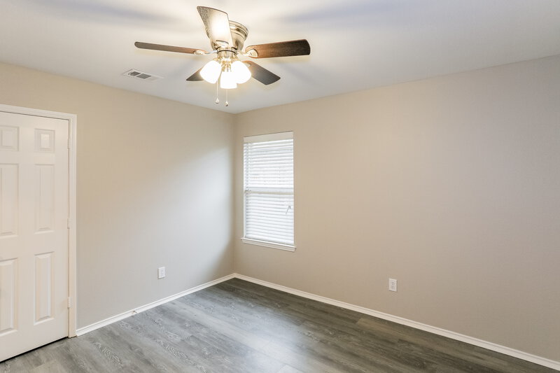 2,120/Mo, 516 Silver Leaf Dr Fate, TX 75087 Bedroom View 2