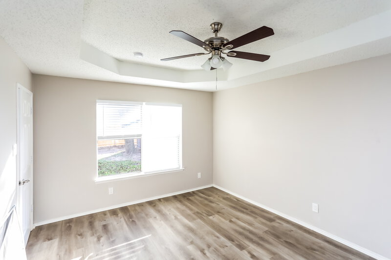 2,410/Mo, 5122 Eastcreek Dr Arlington, TX 76018 Main Bedroom View