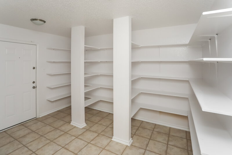 2,850/Mo, 6623 Beryl Dr Arlington, TX 76002 Pantry View