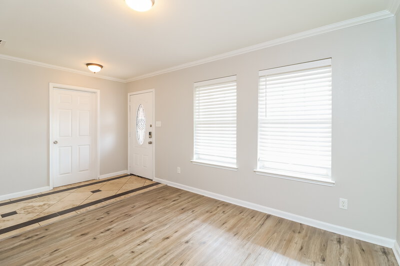 2,715/Mo, 413 Centennial Pl Crowley, TX 76036 Living Room View