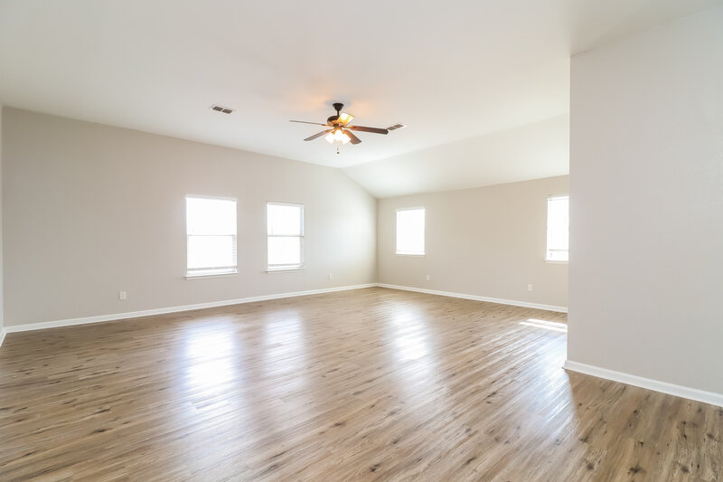 2,715/Mo, 413 Centennial Pl Crowley, TX 76036 Den View