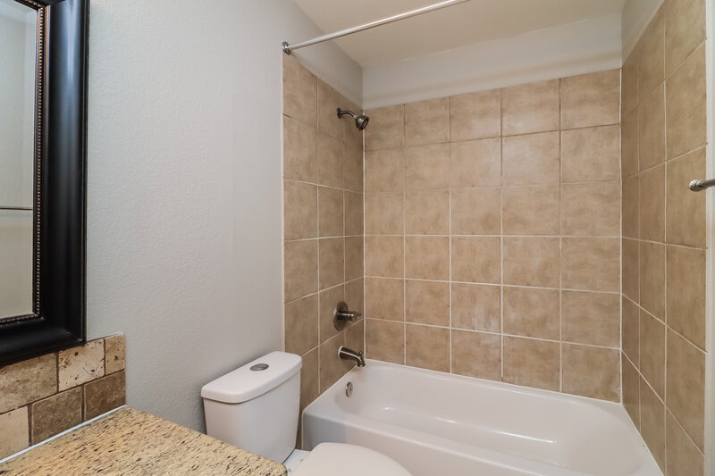 2,715/Mo, 413 Centennial Pl Crowley, TX 76036 Bathroom View