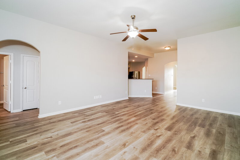 2,240/Mo, 1140 Maplewood Ln Crowley, TX 76036 Living Room View